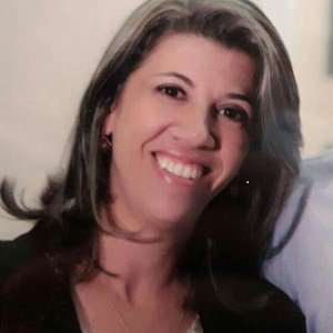 Adriana Almeida, locutora da Point Gravações